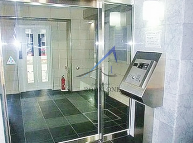 THE　PREMIUM　SUITE　新宿下落合のエントランス|エントランスです。