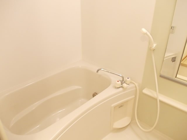 セトルⅢの浴室