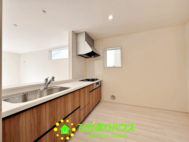 久喜栗原第2　新築一戸建て　03　リーブルガーデンのキッチン