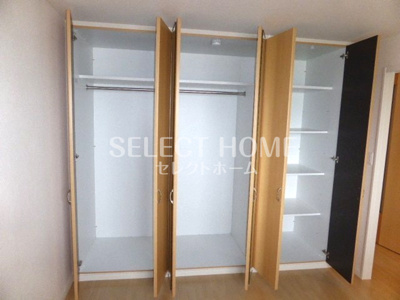 【収納】 | ベル ウッドⅠ | 同型タイプこまごまとしたものを収納できそうですね