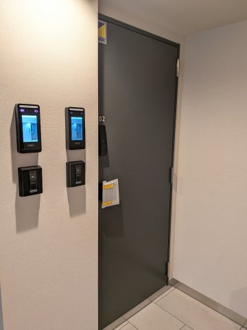 D-residence稲城の玄関
