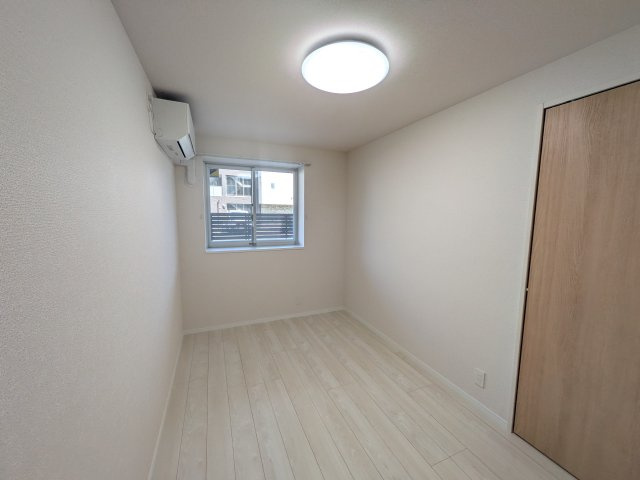 D-residence稲城の洋室