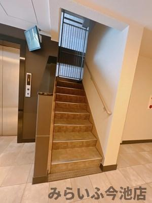 【内装】 | アビタシオン今池マルシェ | 非常階段
