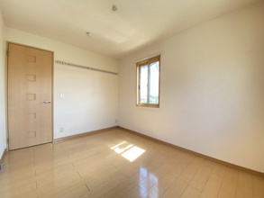 【洋室】 | ※側窓はありません