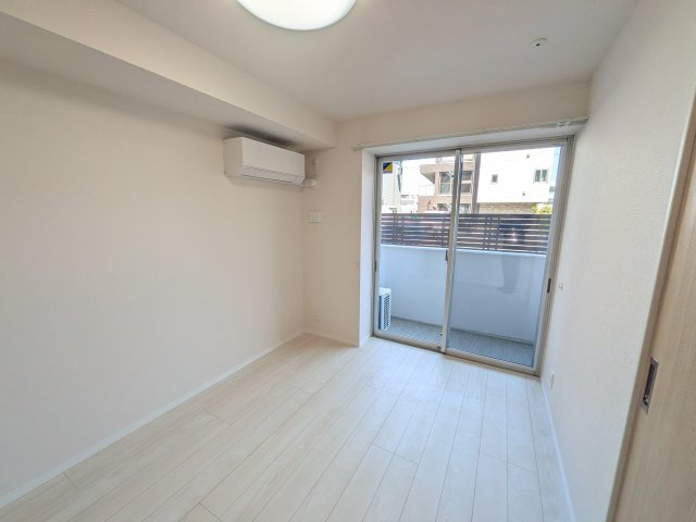 D-residence稲城の洋室