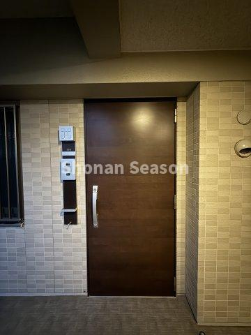 【玄関】 | 内覧の際には新生活をイメージしながら隅々までご覧くださいね☆