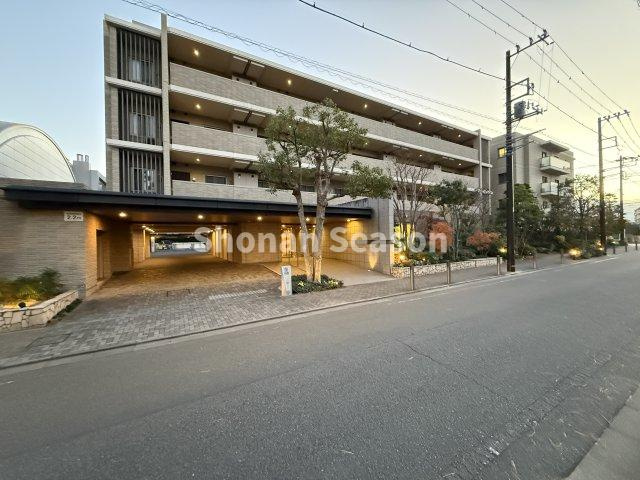 【外観】 | キッズコーナーなど充実の共用部分♪　　　　　　　　　　　　　　
まずは１度内覧にいらしてみませんか◎
　