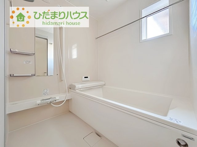 【浴室】 | 取手市台宿２丁目24-1期　新築戸建　2号棟 | 大人が足を伸ばしても十分な広さ！一人でゆっくりくつろぐ時間も大切です！