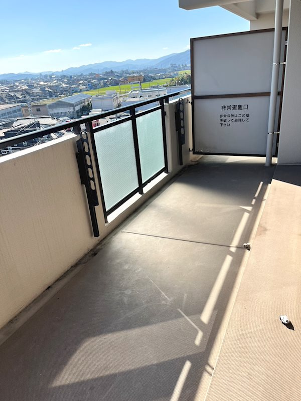 サーパス高木のバルコニー