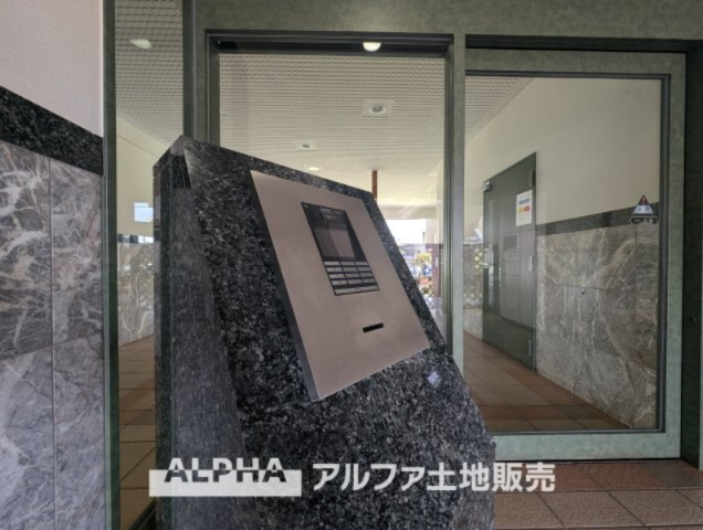 ドラゴンマンション立川壱番館のセキュリティ|【Auto lock】
◆オートロック◆不要なセールスや不審者をシャットアウトし静かで快適なシステムは私達に恙ないライフスタイルを与えてくれます。