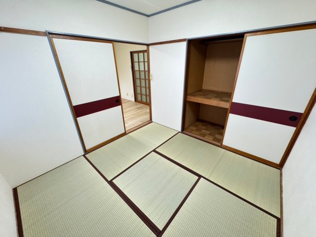 コーポパインビーチの和室|同間取り・別の部屋の写真です。