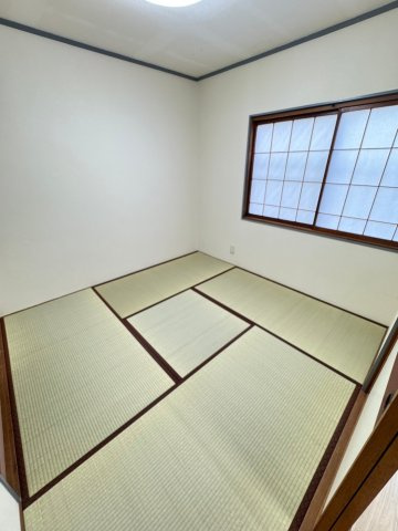 コーポパインビーチの和室|同間取り・別の部屋の写真です。