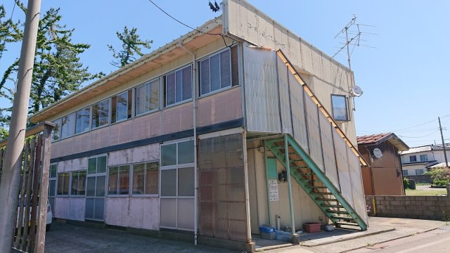 コーポパインビーチの外観