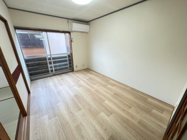 コーポパインビーチの居間・リビング|同間取り・別の部屋の写真です。