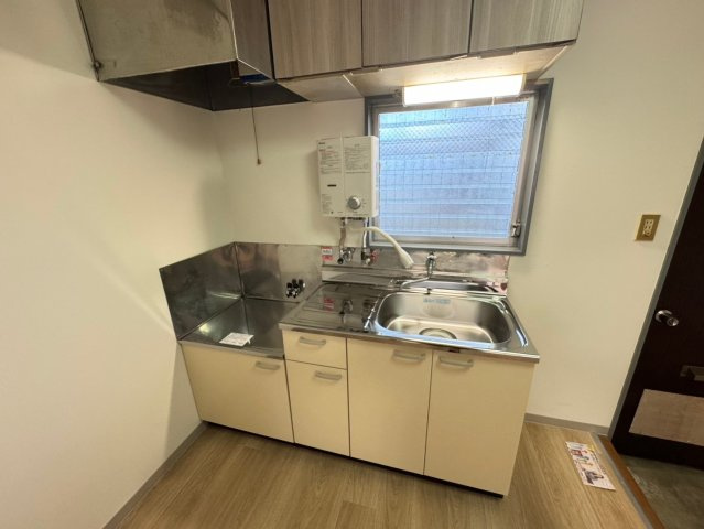 コーポパインビーチのキッチン|同間取り・別の部屋の写真です。