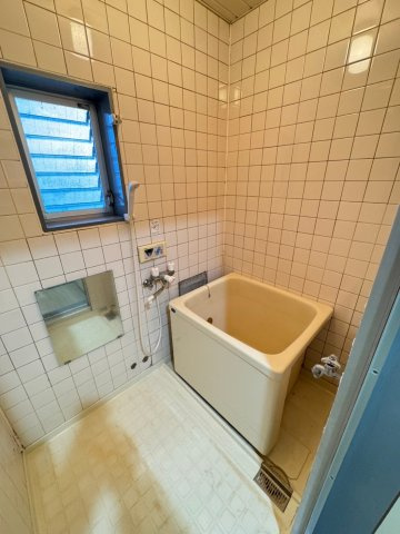 コーポパインビーチの浴室|同間取り・別の部屋の写真です。