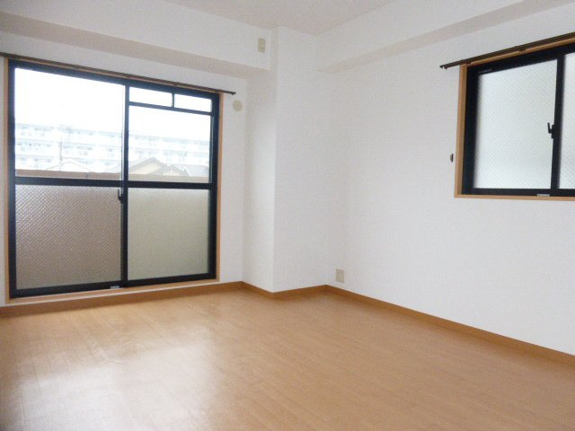 キャッスルコート飾磨の居間・リビング