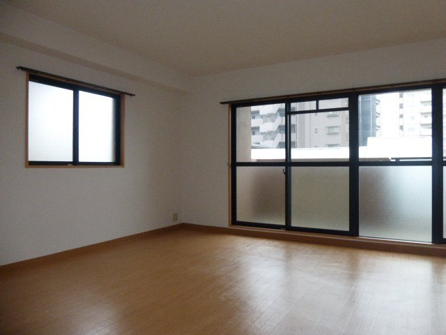 キャッスルコート飾磨の居間・リビング