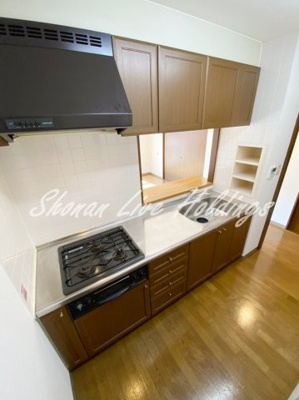 【キッチン】 | カーサグランデMINEO | 人気のカウンターキッチン♪(3口ガスコンロ・経済的な都市ガス)