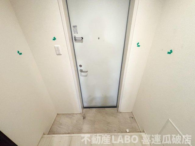 シャルム コートの玄関