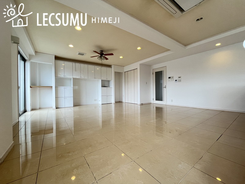 姫路市大津区真砂町/中古戸建の居間・リビング