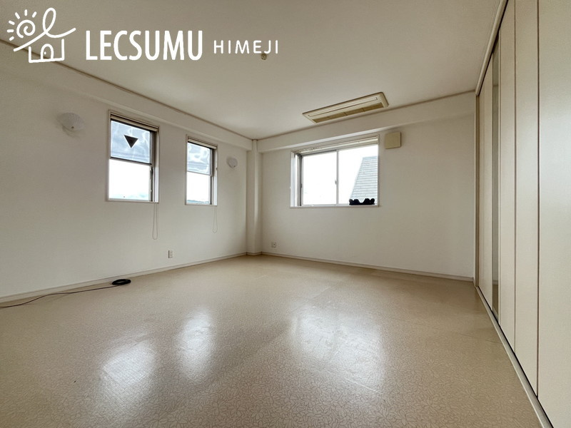 姫路市大津区真砂町/中古戸建の洋室