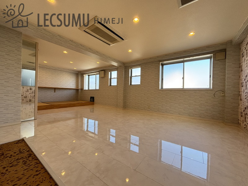 姫路市大津区真砂町/中古戸建の洋室