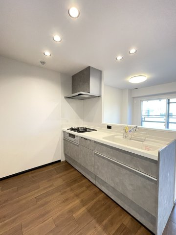 ルミエール二条のキッチン