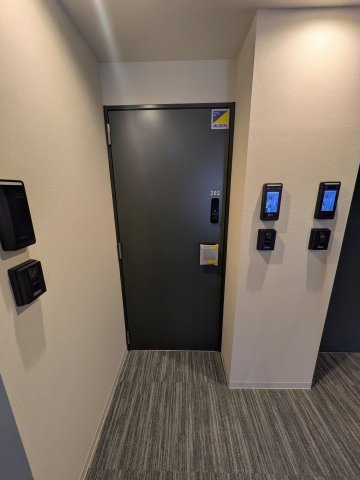 D-residence稲城の玄関
