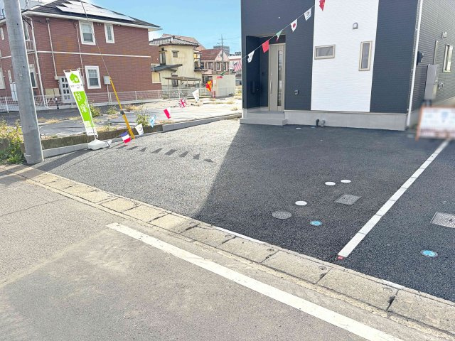 結城市結城第40　新築戸建て　2号棟の駐車場|カースペースは2台お停めいただけます♪
