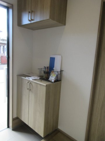 【仲介手数料無料】新築戸建　深谷市常盤町71-73（全2棟）の玄関