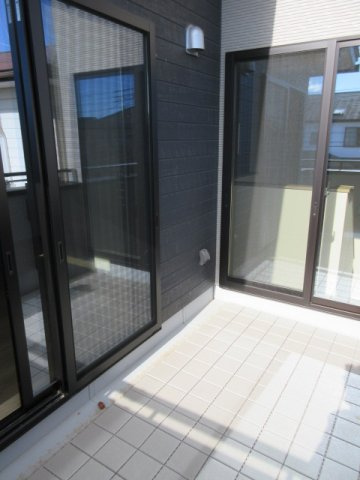 【仲介手数料無料】新築戸建　深谷市常盤町71-73（全2棟）のバルコニー