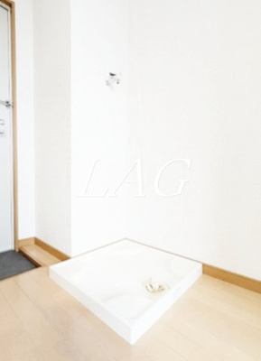 【設備】 | アリエスビル | 室内洗濯機置き場です。