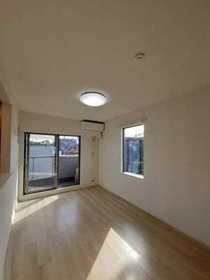 【居間・リビング】 | ソレアード西尾久 | 使いやすい居間です