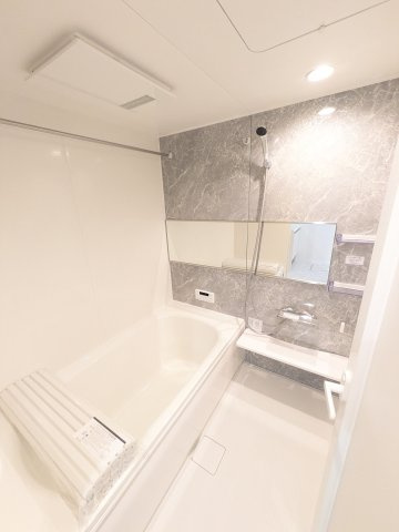 D-residence稲城の浴室