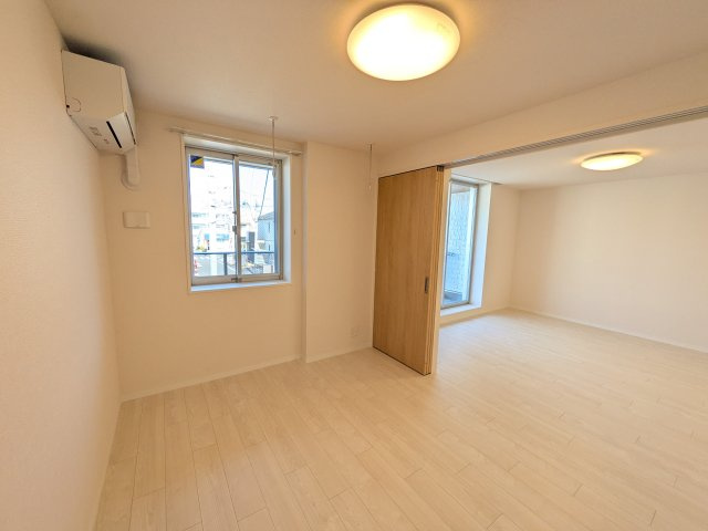 D-residence稲城の洋室