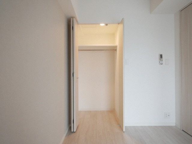 コンフォリア・リヴ新大阪WESTの収納