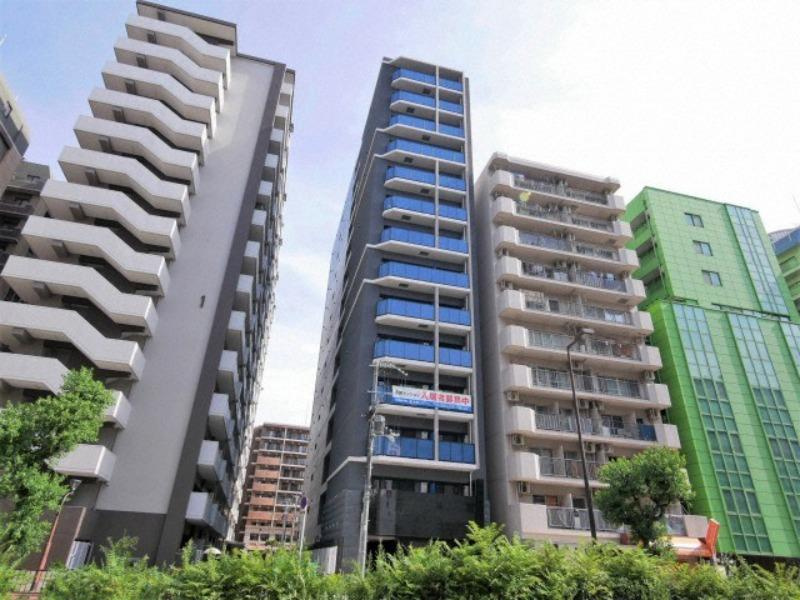 コンフォリア・リヴ新大阪WESTの外観