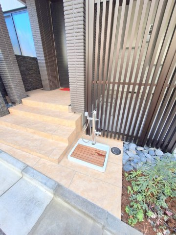 Ｅｃｈｅｌｌｅ　柿ノ木のエントランス|★ペット足洗い場★