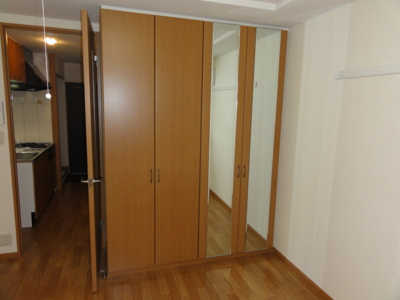 【収納】 | ストリームハイツ・ユアサ | 姿見付収納