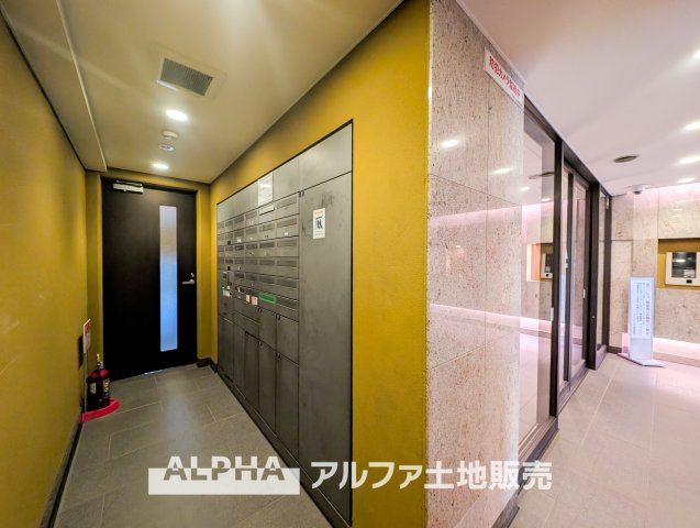 パレステージ中神の設備|【Post】
◆ポスト◆共用部は管理の行き届いた綺麗なスペース。いつも明るく家族を、来客を出迎えてくれる大切な場所です。