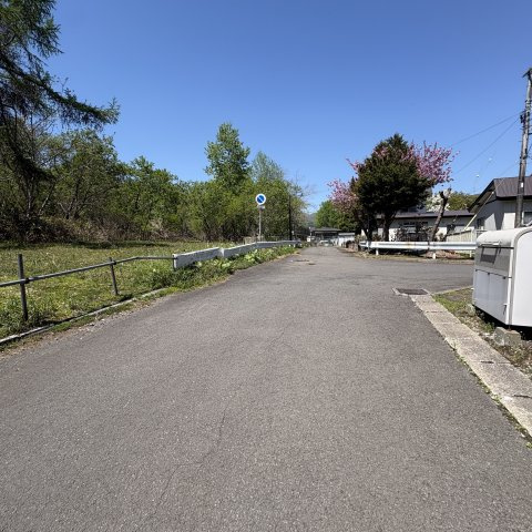 クリスタルハイツの駐車場