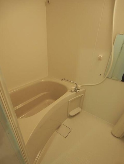 レフィナード小竹の浴室