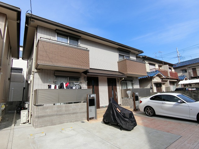 小松町２丁目テラスハイツB棟