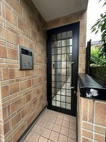 アーバンプレイス和泉A棟のエントランス