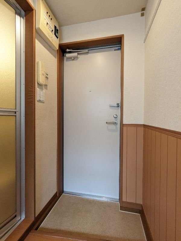 アーバンプレイス和泉A棟の玄関