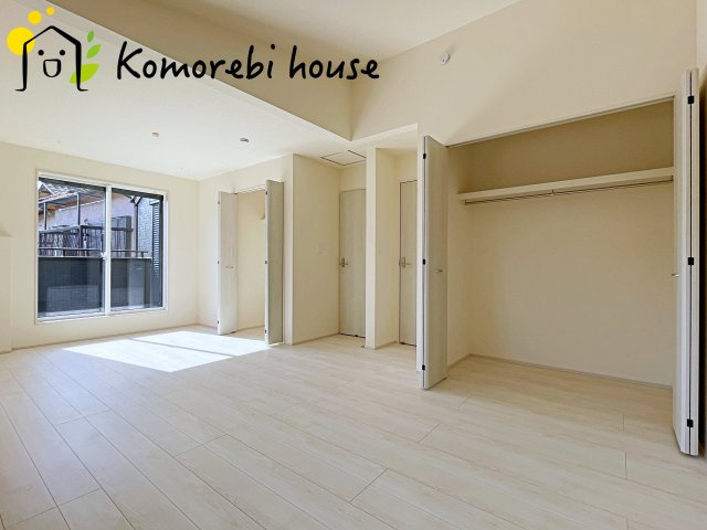 さいたま市西区三橋６丁目　新築一戸建て　ブルーミングガーデン　01の寝室|26.3.23撮影済み