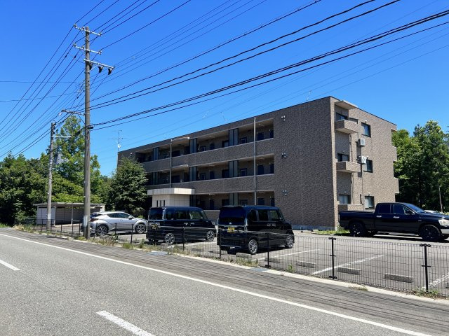 柏崎市西山町鬼王の賃貸マンション