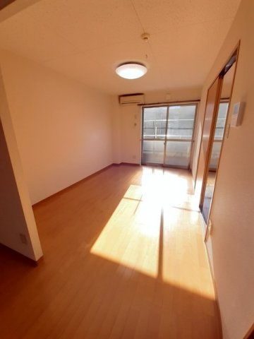 ルネッサンス久米Ｂの内装