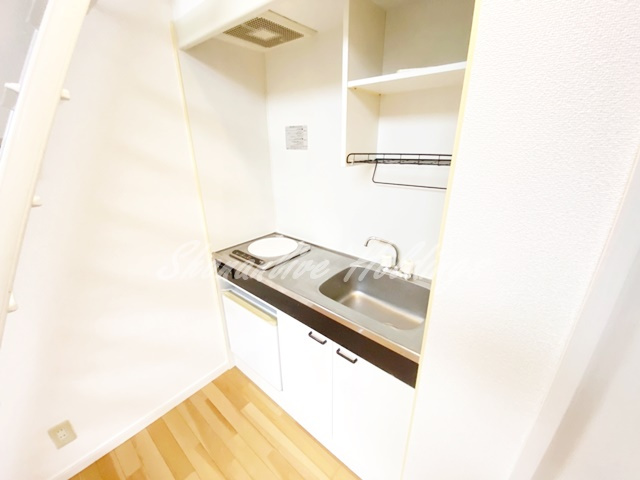 プリマ七番館のキッチン|ミニ冷蔵庫付き